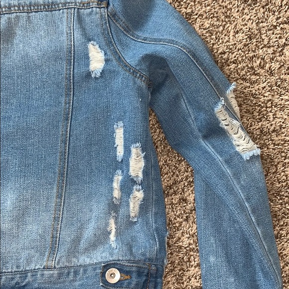 Distressed denim jacket - Picture 5 of 7